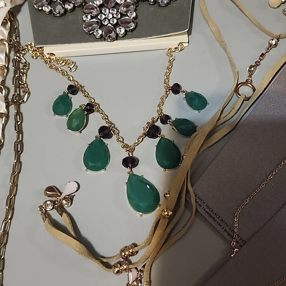 Bundle of 8 necklaces